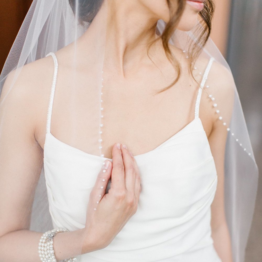 Toni Federici Paloma Veil